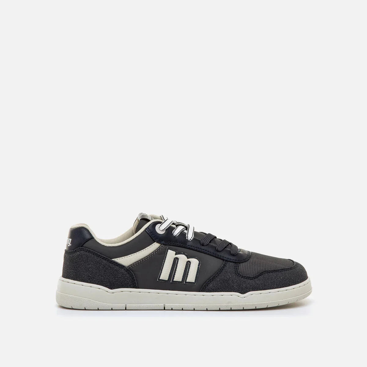 Sapatilhas Mustang Plity adulto em tons azul marinho e cinzento, perfil lateral.